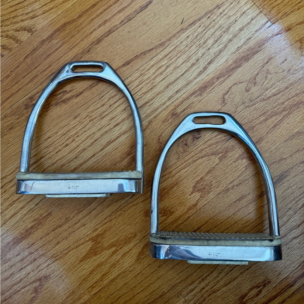 Centaur Horseback riding English stirrups